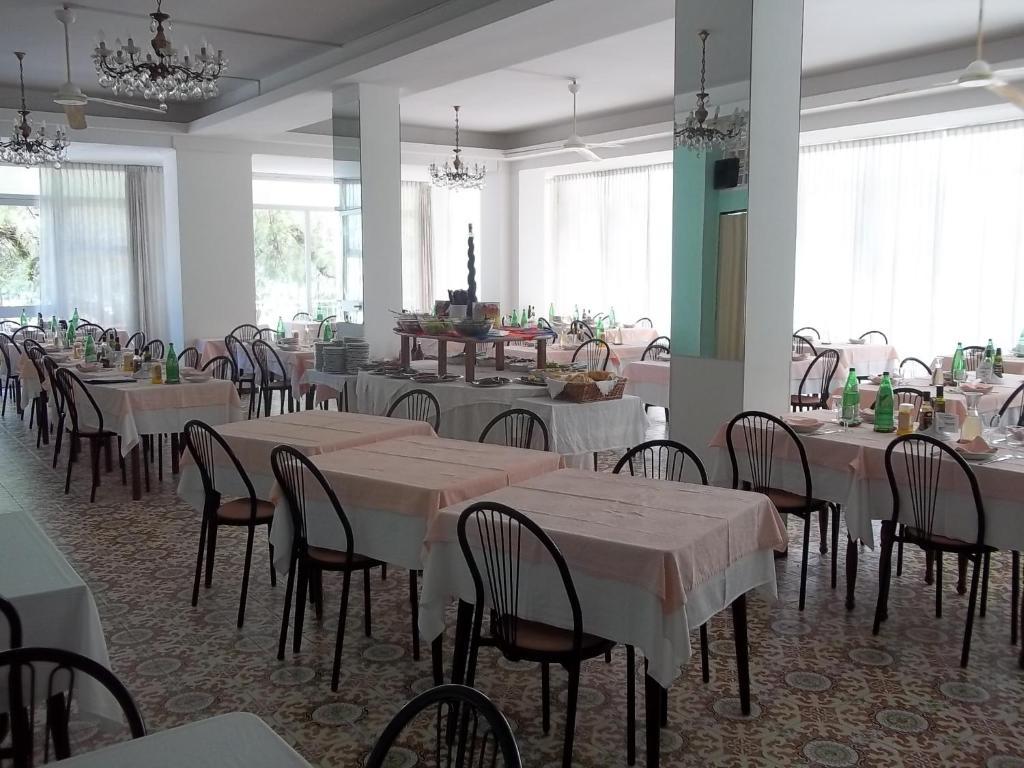 סניגליה Hotel Italia מראה חיצוני תמונה