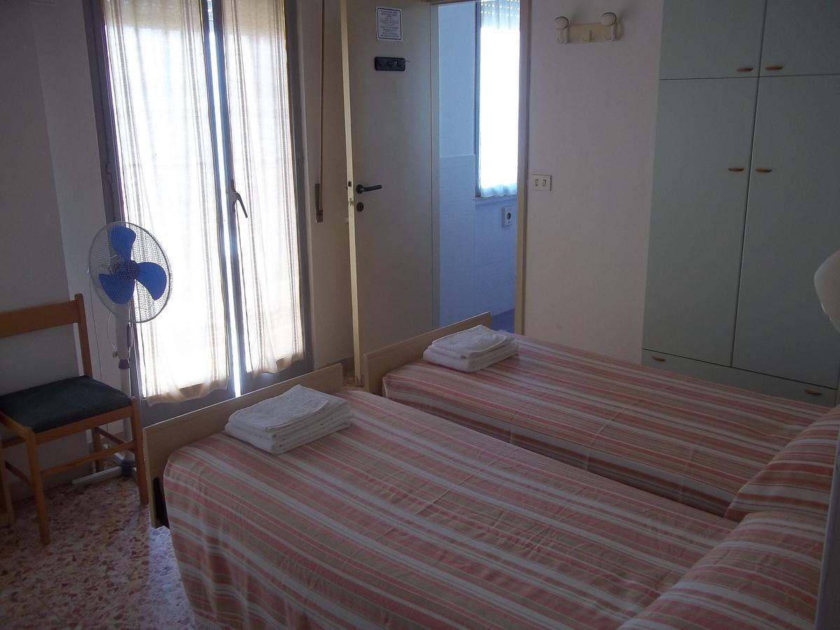 סניגליה Hotel Italia מראה חיצוני תמונה